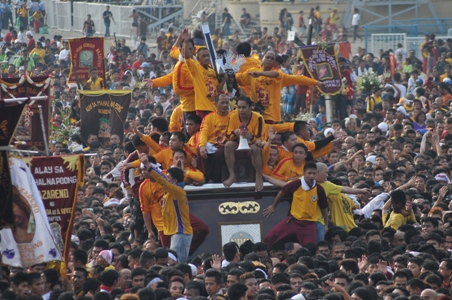 Milyon Katao Dumalo Sa Pista Ng Itim Na Nazareno - Radyo Internasyonal ...